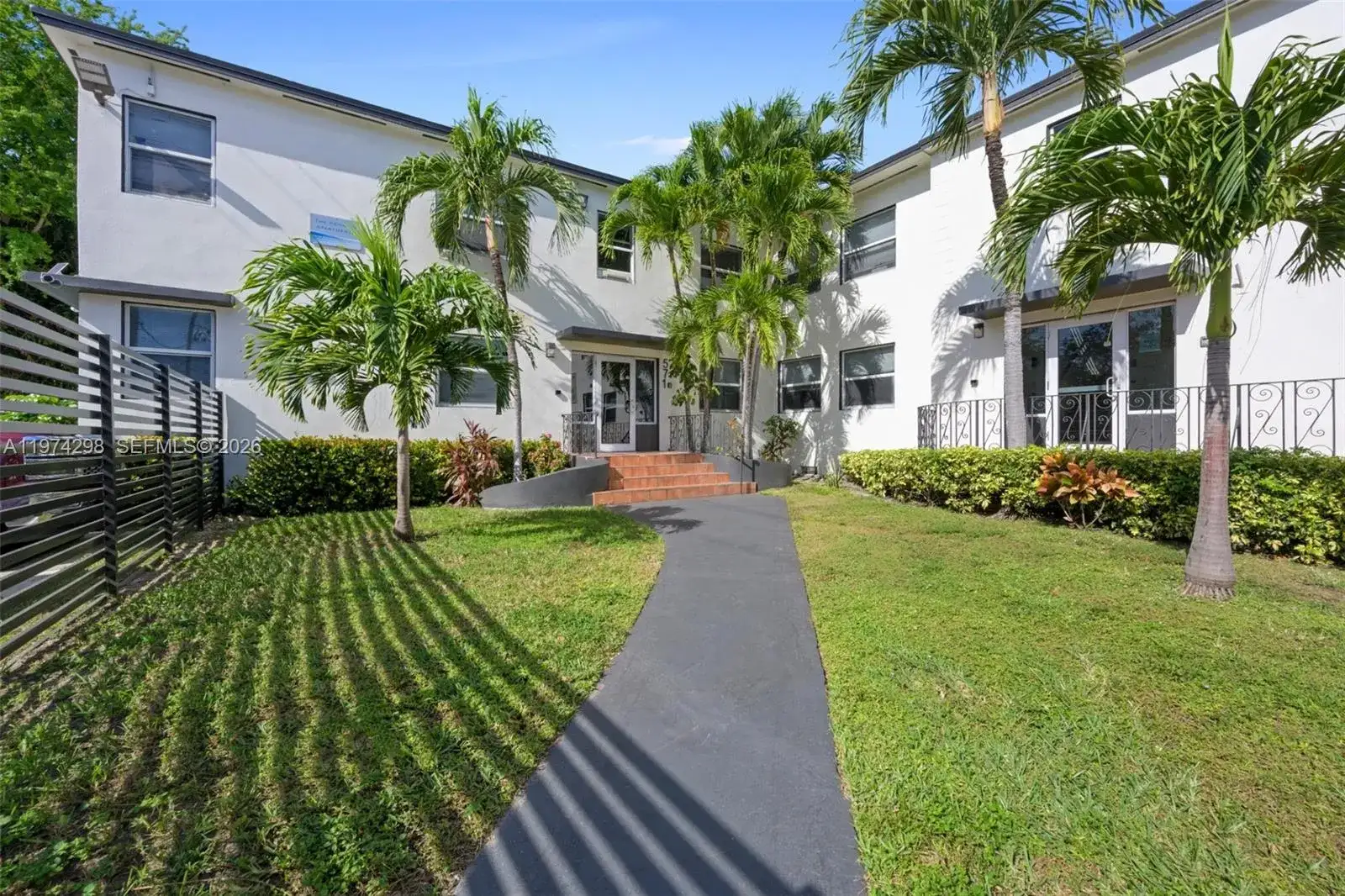 571 NE 82nd St # 4, Miami FL 33138 photo 2