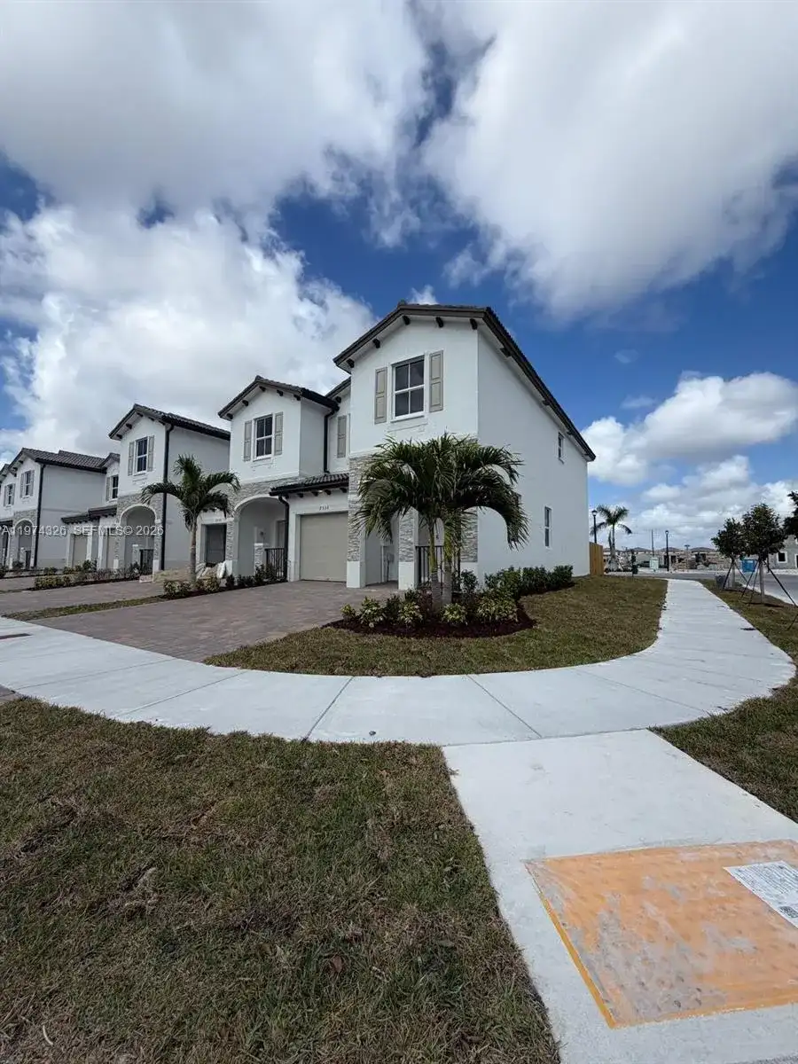 2574 SE 25 RD # 2574, Homestead FL 33035 photo 2