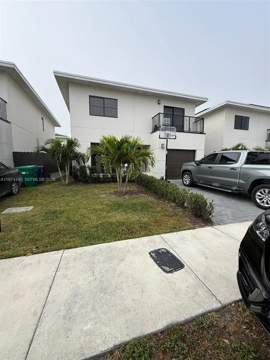1360 NW 3rd St, Florida City FL 33034 photo 3