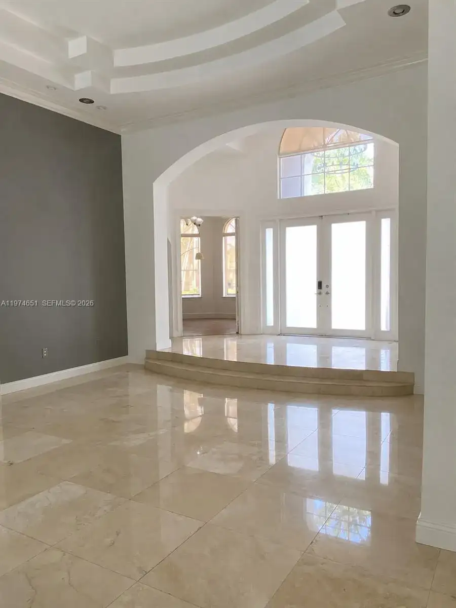 2503 Provence Cir, Weston FL 33327 photo 5