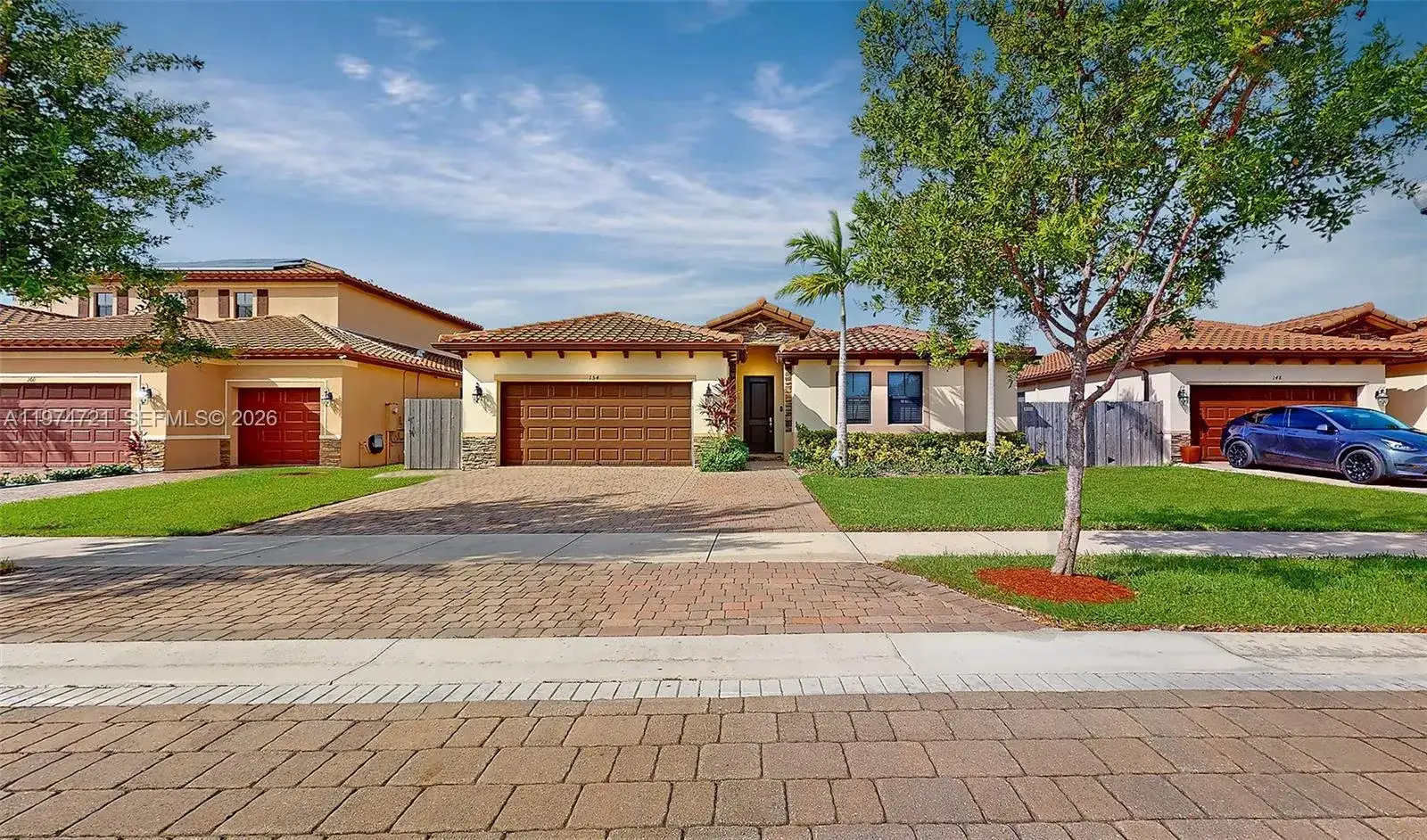 154 SE 23rd Ter, Homestead FL 33033 photo 2