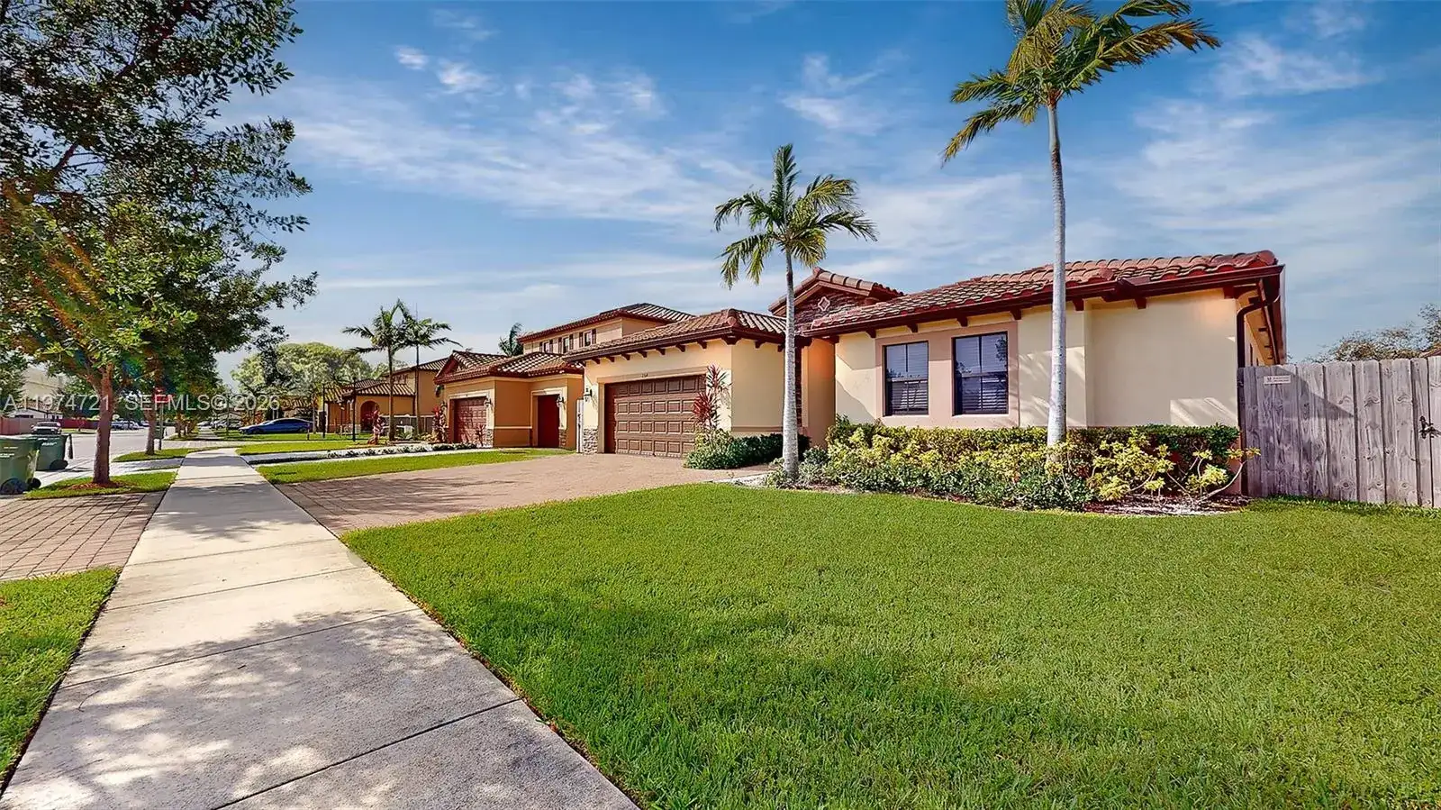 154 SE 23rd Ter, Homestead FL 33033 photo 3