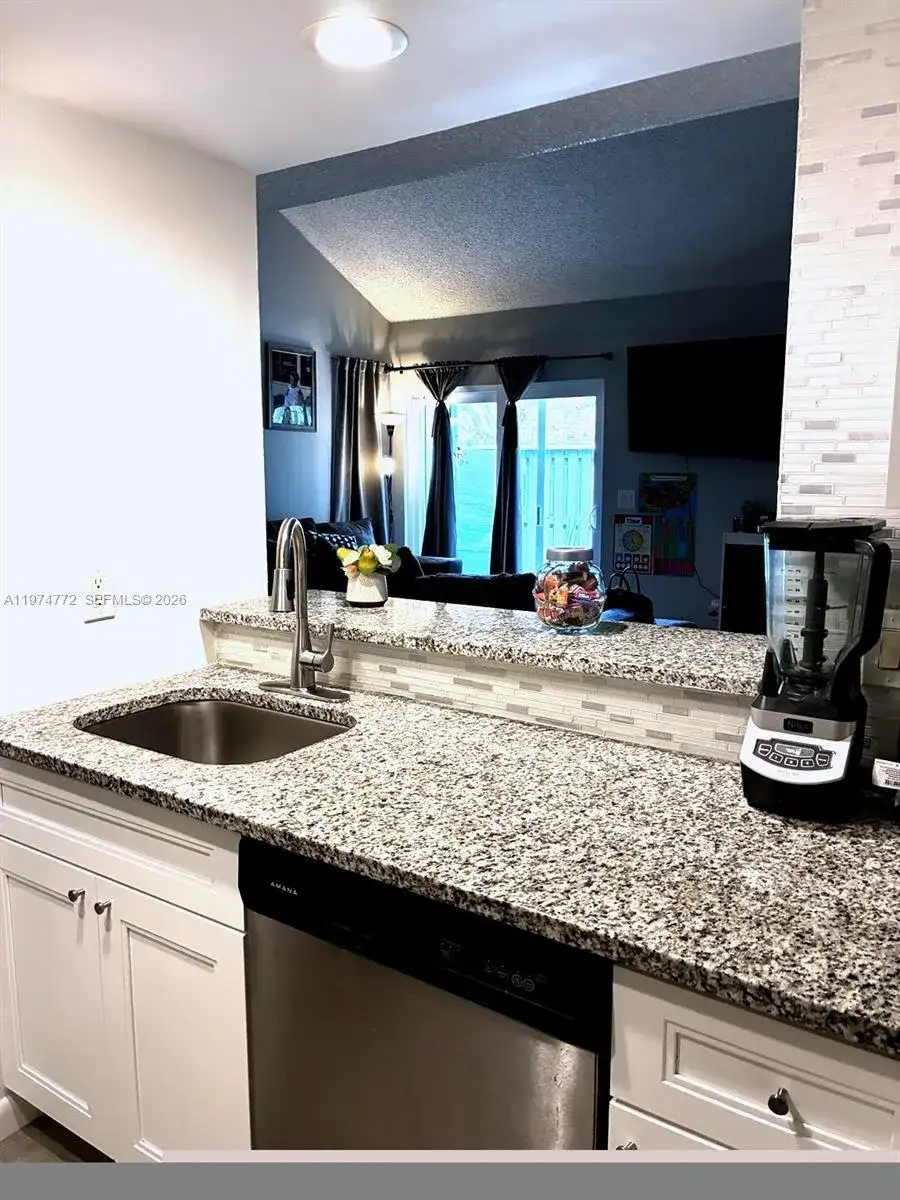 2024 Champions Way, North Lauderdale FL 33068 photo 2