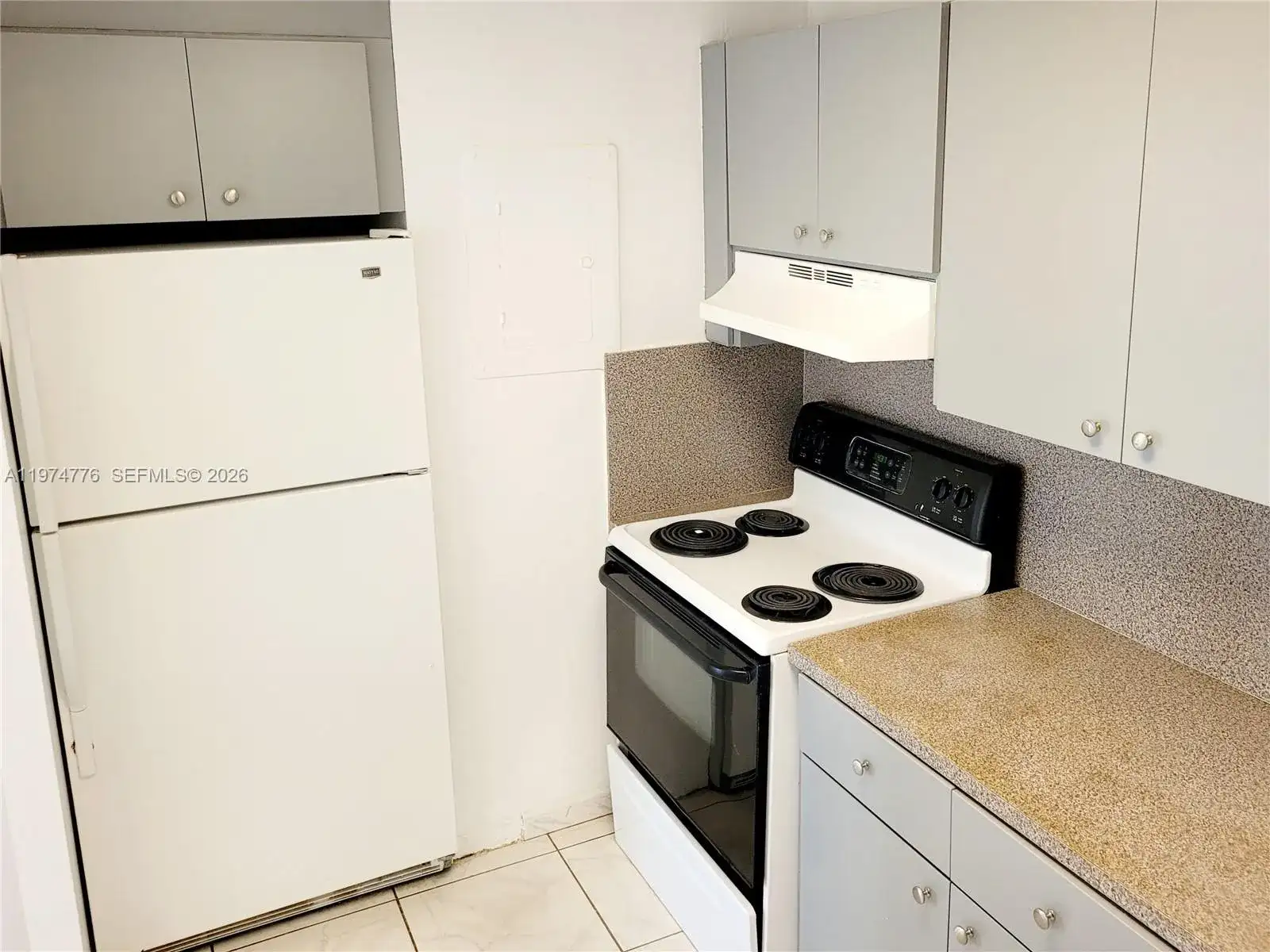 1700 NE 191st St # 402, Miami FL 33179 photo 4