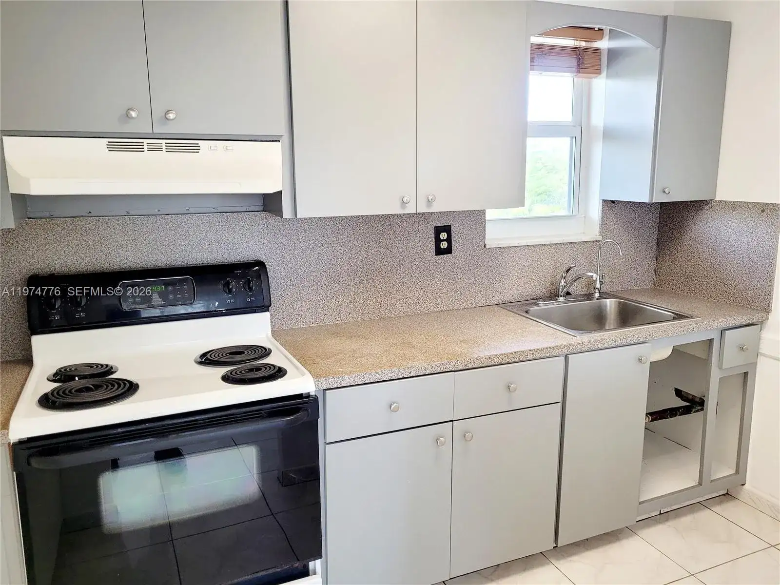 1700 NE 191st St # 402, Miami FL 33179 photo 5
