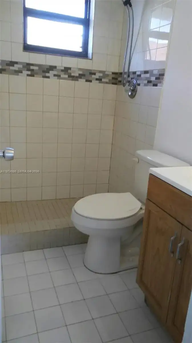 2765 W 62nd Pl # 203, Hialeah FL 33016 photo 4