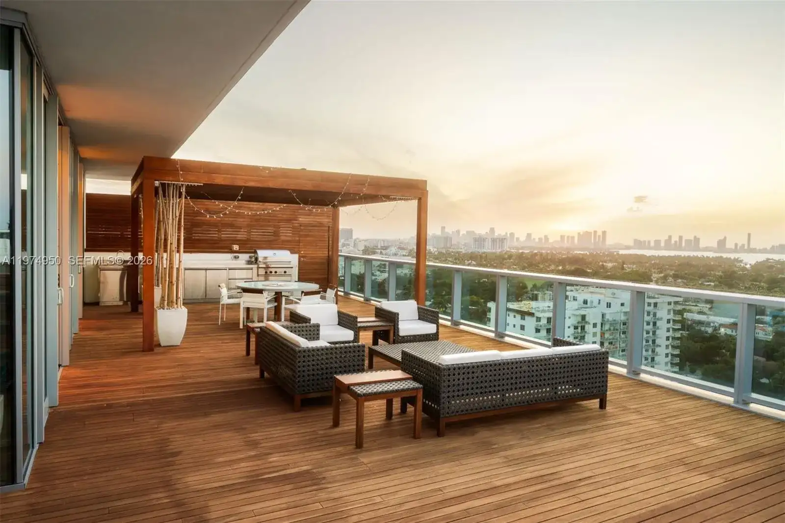 2901 E Collins Ave # 1602, Miami Beach FL 33140 photo 3