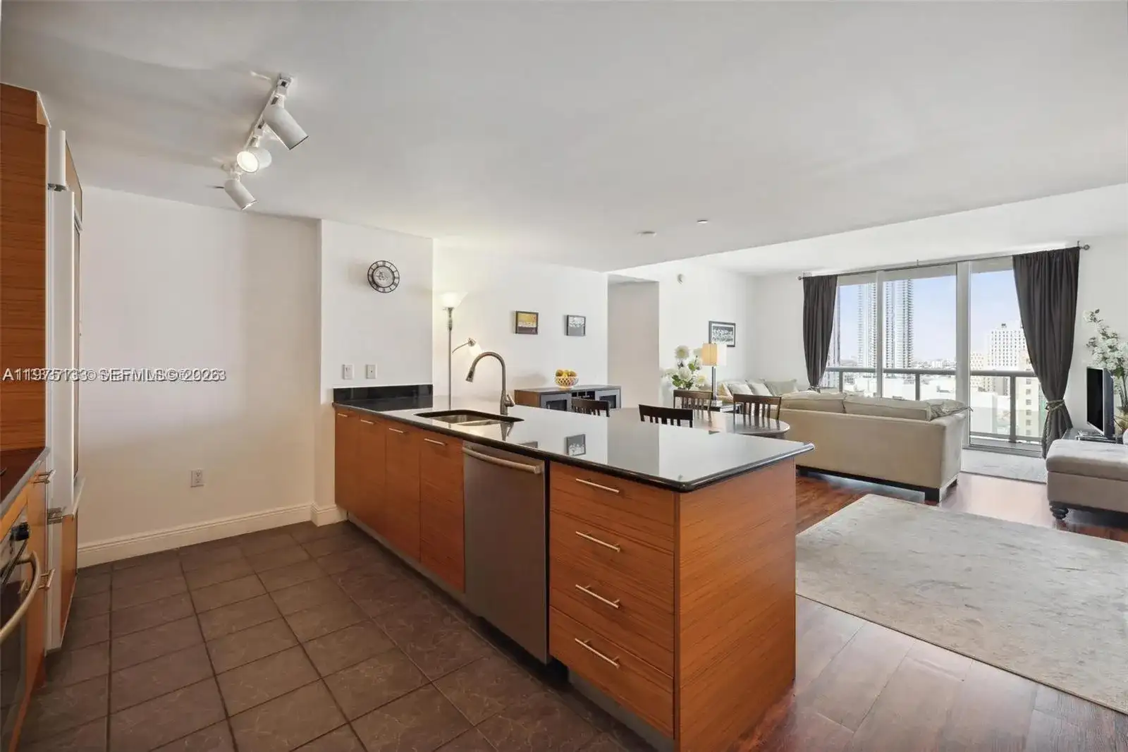 50 Biscayne Blvd # 2111, Miami FL 33132 photo 5