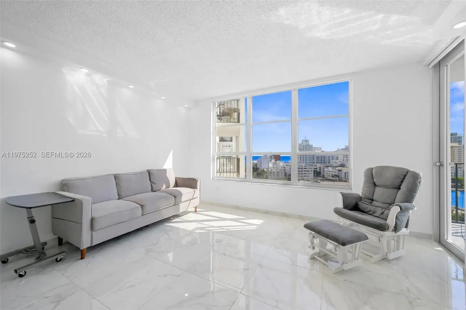 4101 Pine Tree Dr # 919, Miami Beach FL 33140 photo 3