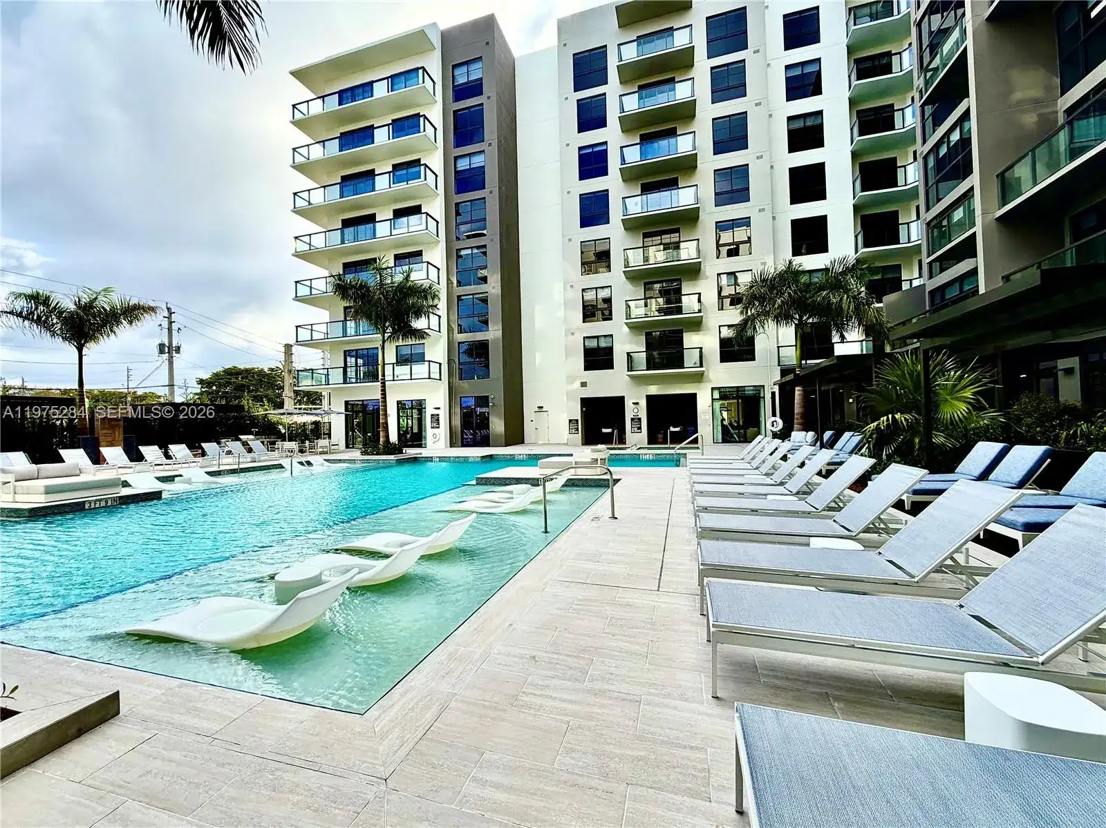 1650 NE 124th St # 621, North Miami FL 33181 photo 2