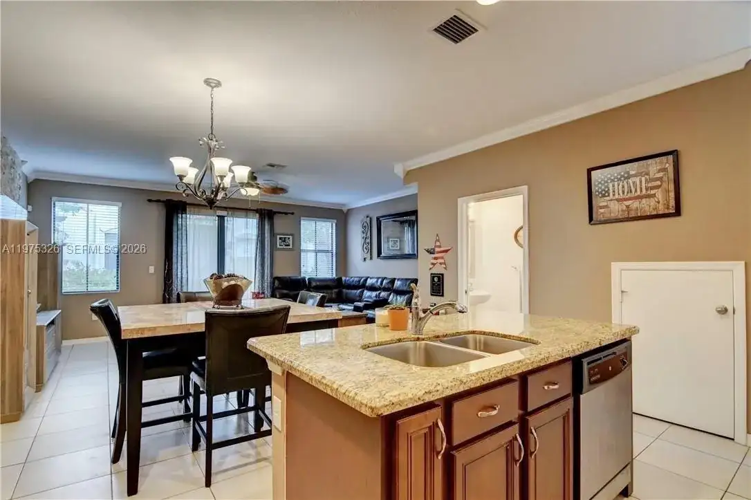 1071 NW 33rd Ct, Pompano Beach FL 33064 photo 5
