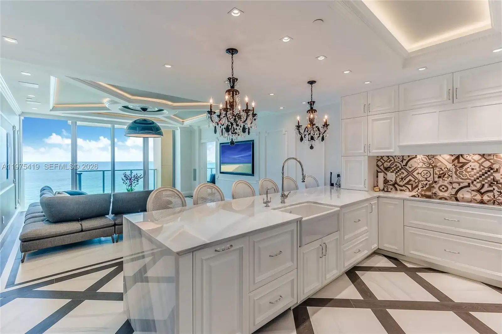 1455 Ocean Dr # 1607, Miami Beach FL 33139 photo 2