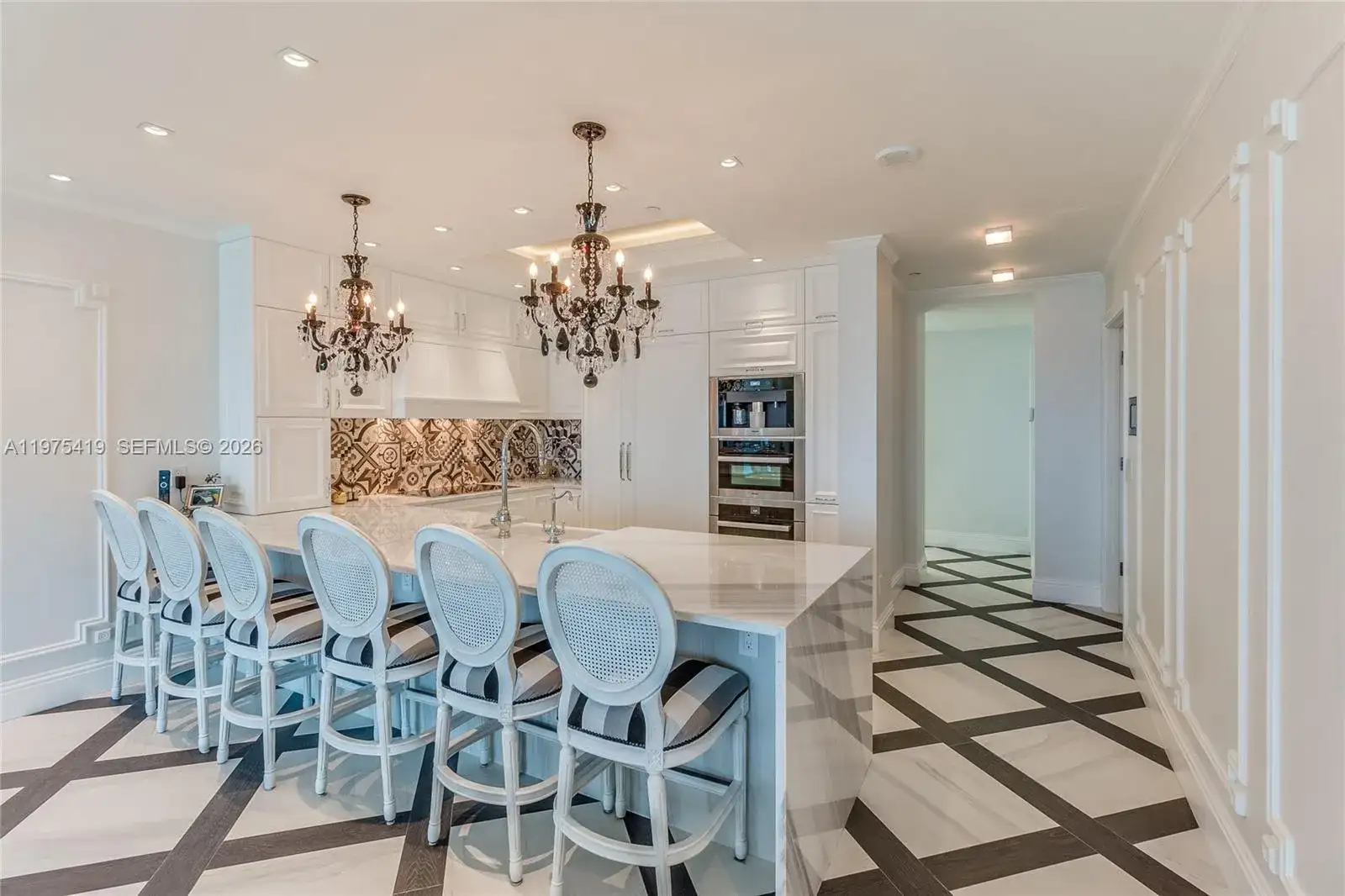 1455 Ocean Dr # 1607, Miami Beach FL 33139 photo 3