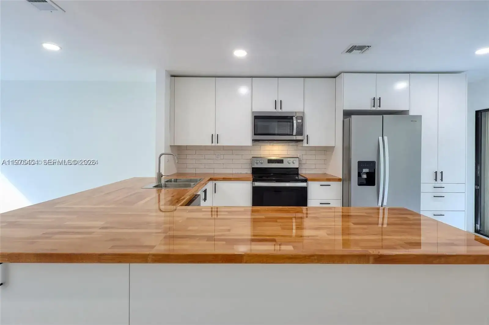 3905 Adra Ave # 46B, Doral FL 33178 photo 3