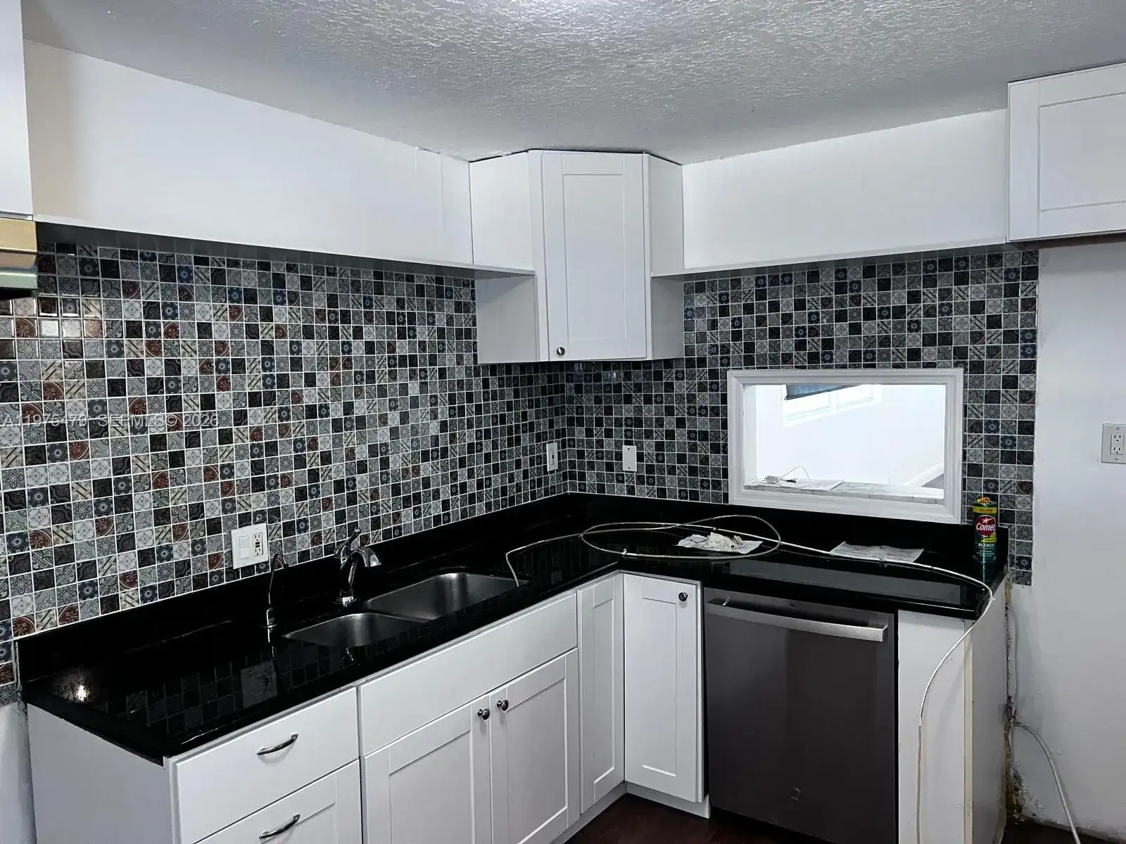 109 SW 1st Ave, Hallandale Beach FL 33009 photo 5