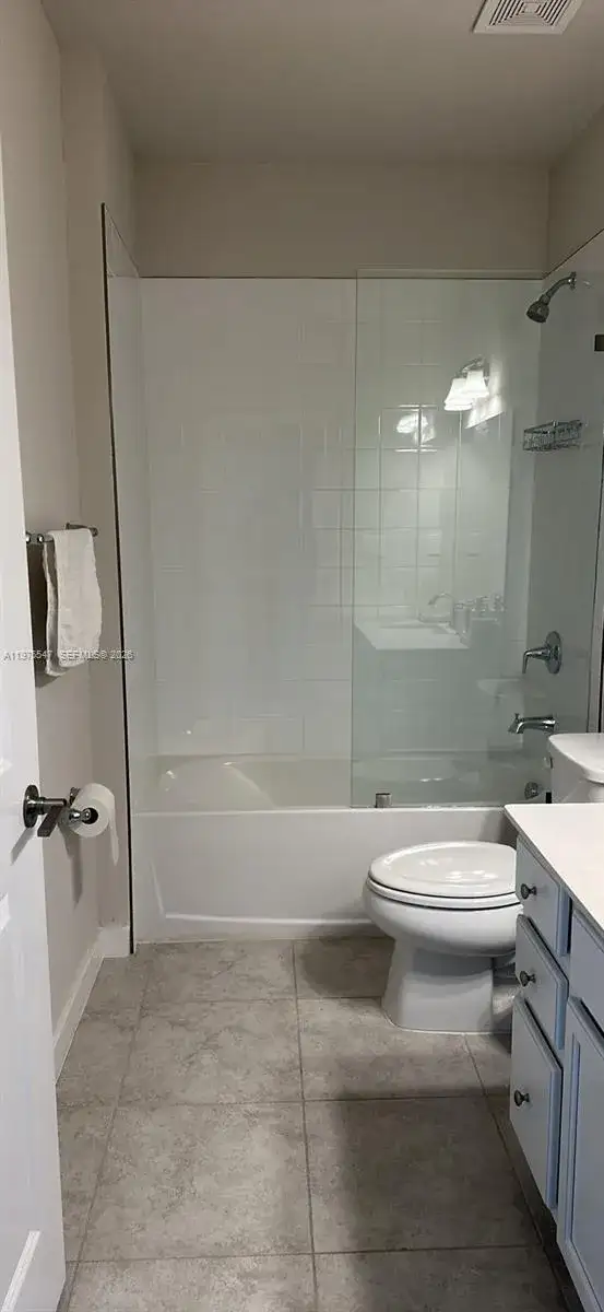 1070 NW 6th Ter, Florida City FL 33034 photo 5