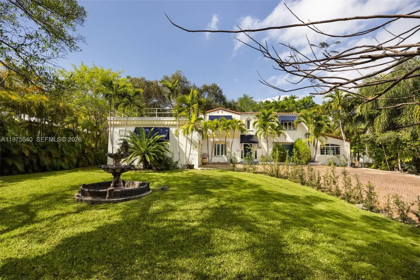 1645 S Bayshore Dr, Coconut Grove FL 33133 photo 2