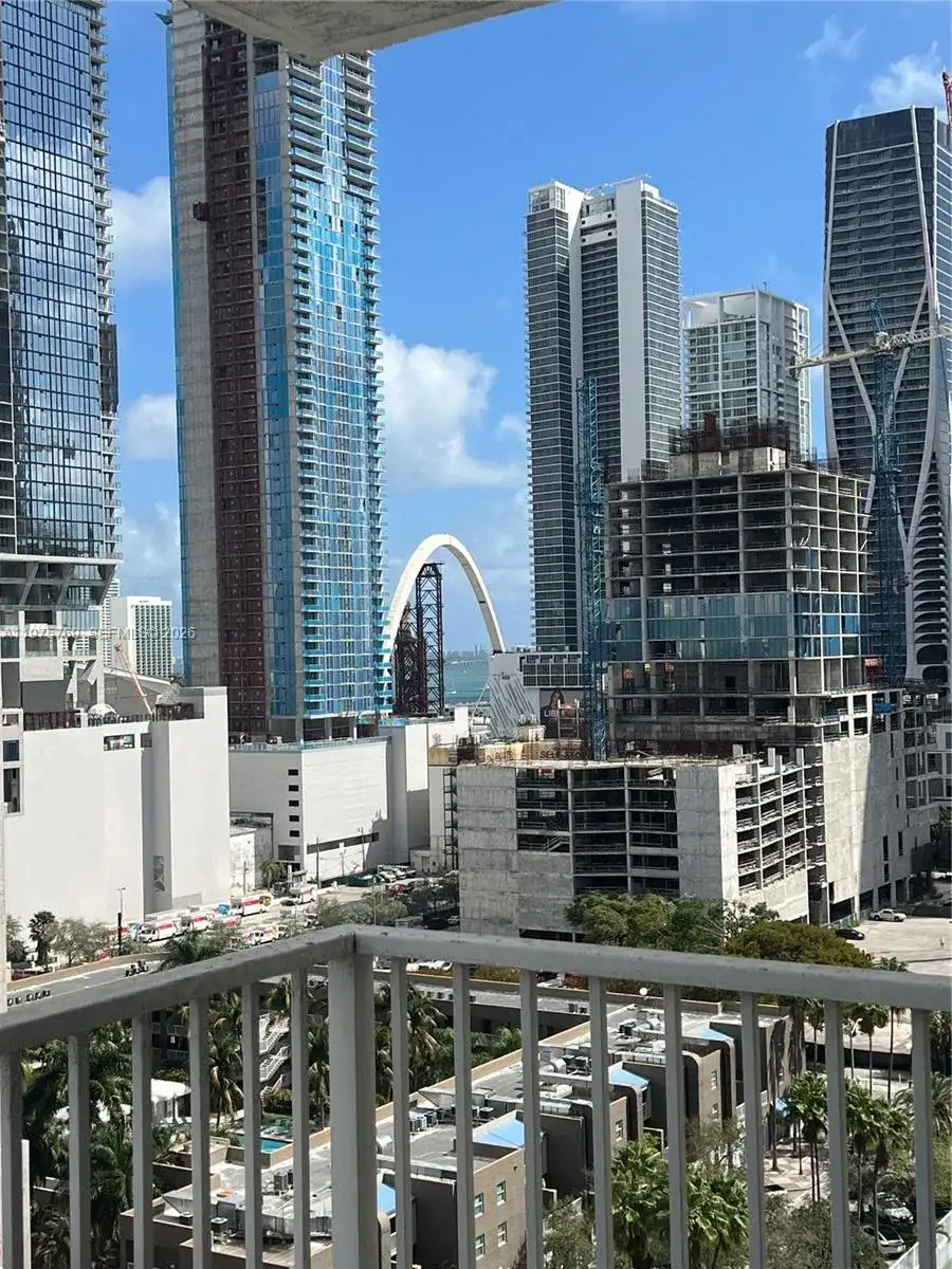 850 N Miami Ave # 1808, Miami FL 33136 photo 3