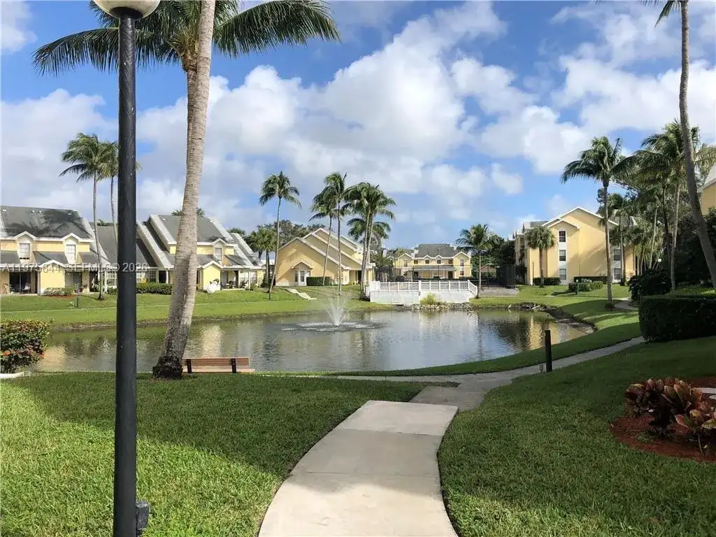 6355 La Costa Dr # G, Boca Raton FL 33433 photo 3