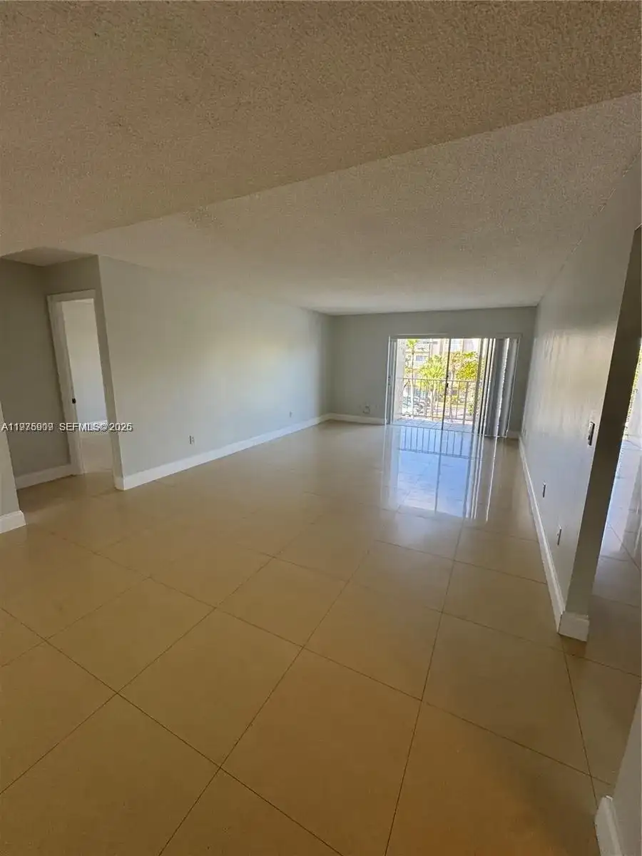 7745 SW 86th St # 315, Miami FL 33143 photo 4