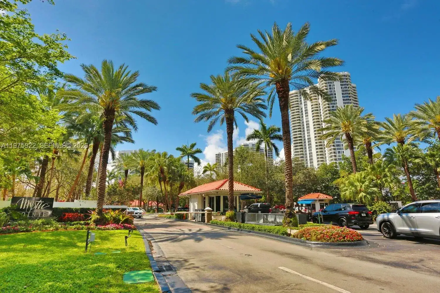 3530 Mystic Pointe Dr # 2807, Aventura FL 33180 photo 4