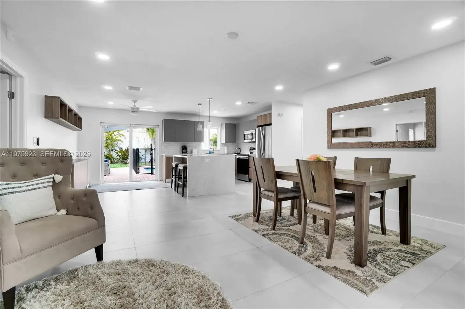 617 NW 30th Ct, Wilton Manors FL 33311 photo 3