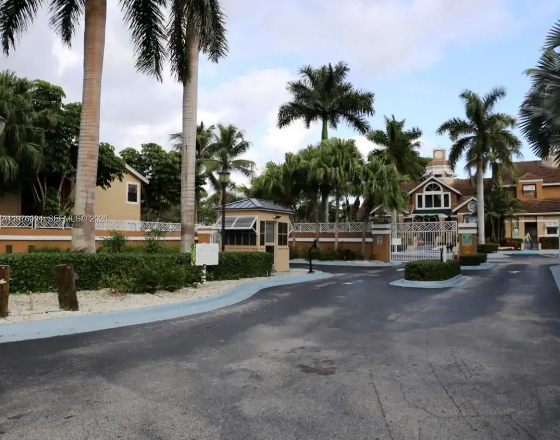 15640 SW 106th Ln # 903, Miami FL 33196 photo 2