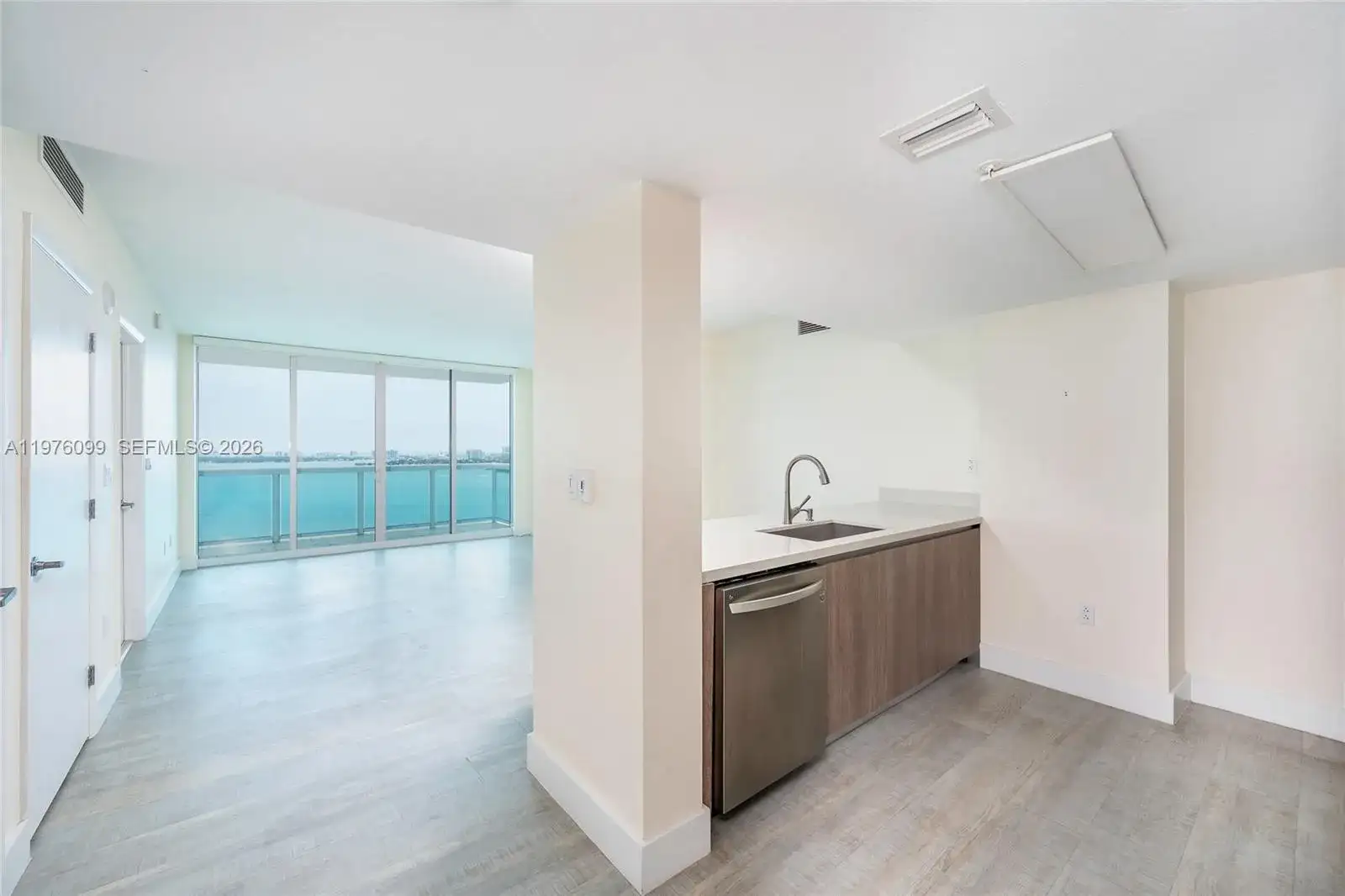 1800 N Bayshore Dr # 2503, Miami FL 33132 photo 3