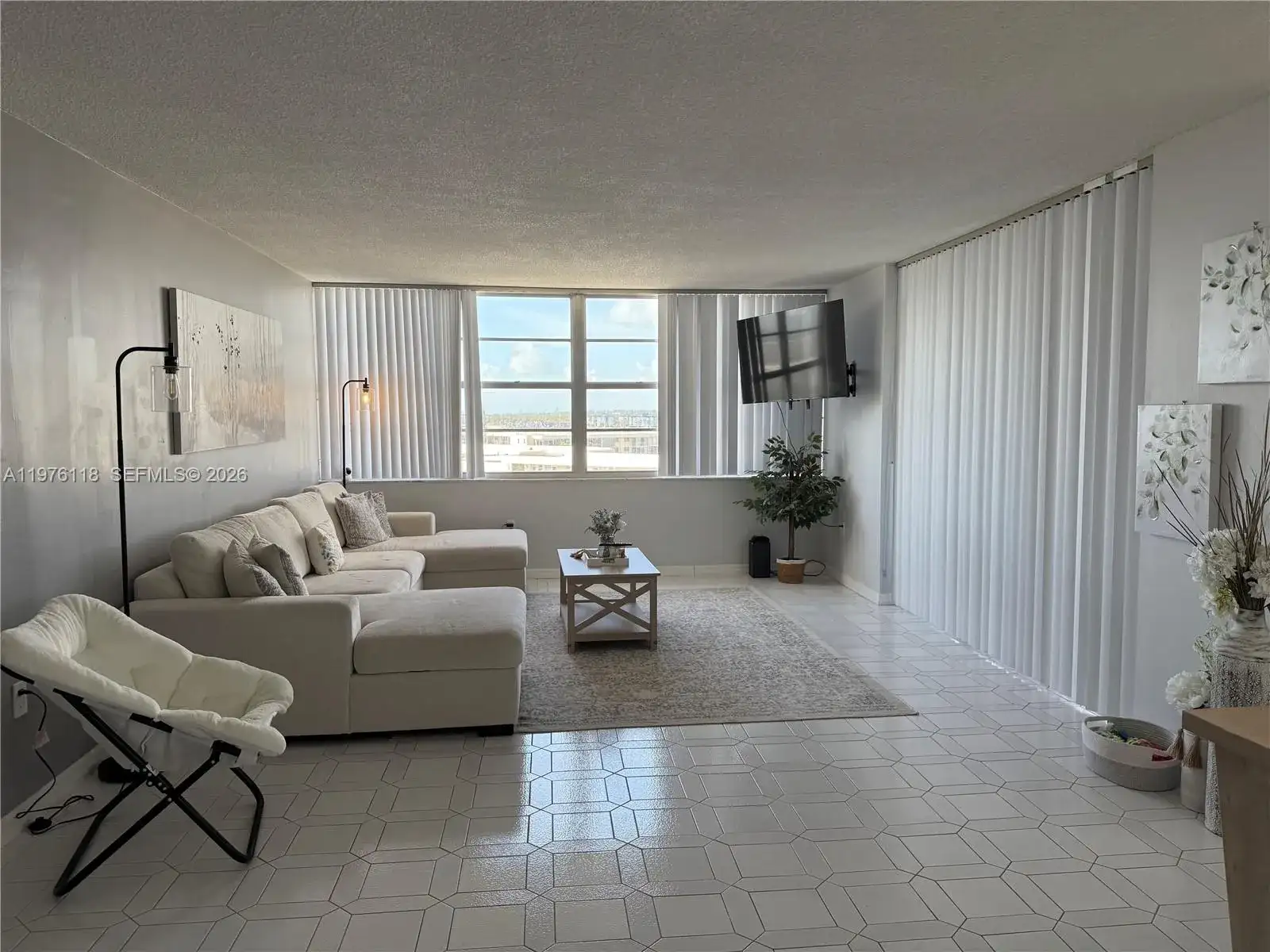 18011 Biscayne Blvd # 805, Aventura FL 33160 photo 4