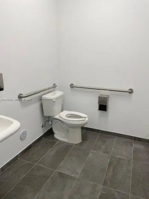 10890 NW 17TH ST # 130, Sweetwater FL 33172 photo 3
