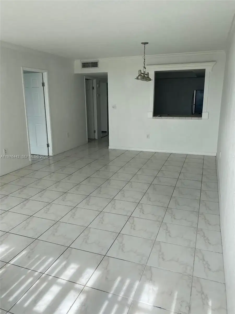 1301 NE Miami Gardens Dr # 701W, Miami FL 33179 photo 5