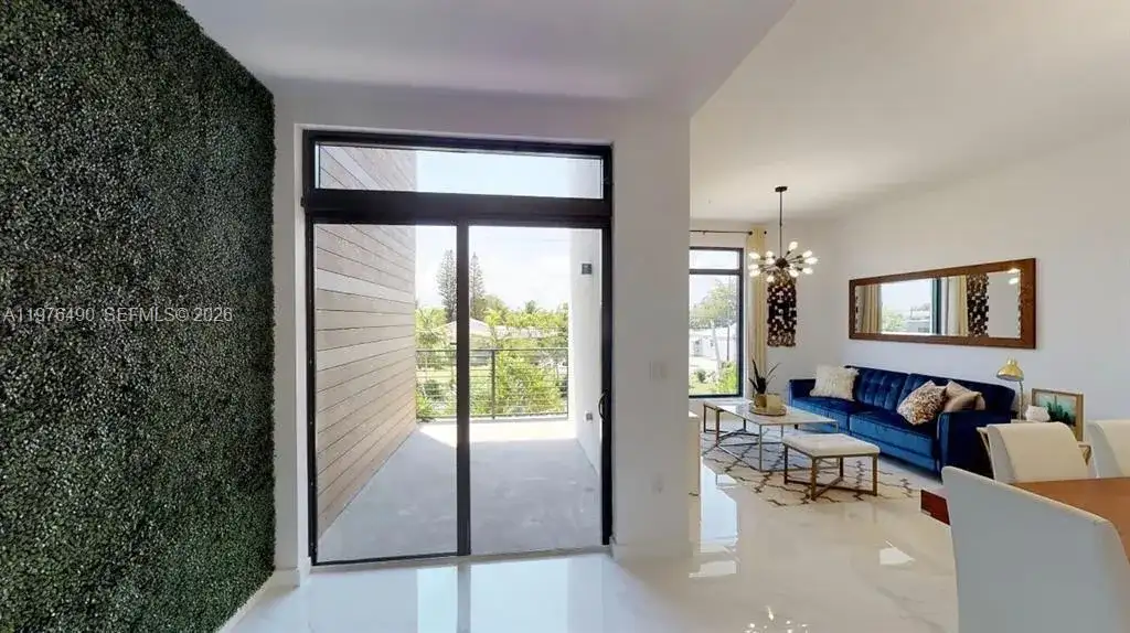 1501 N 17th Ave, Hollywood FL 33020 photo 2