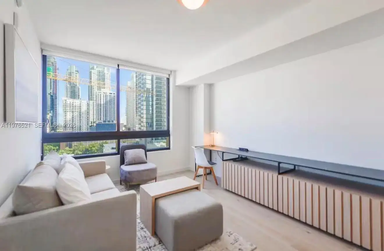 225 N Miami Ave # 1103, Miami FL 33128 photo 2