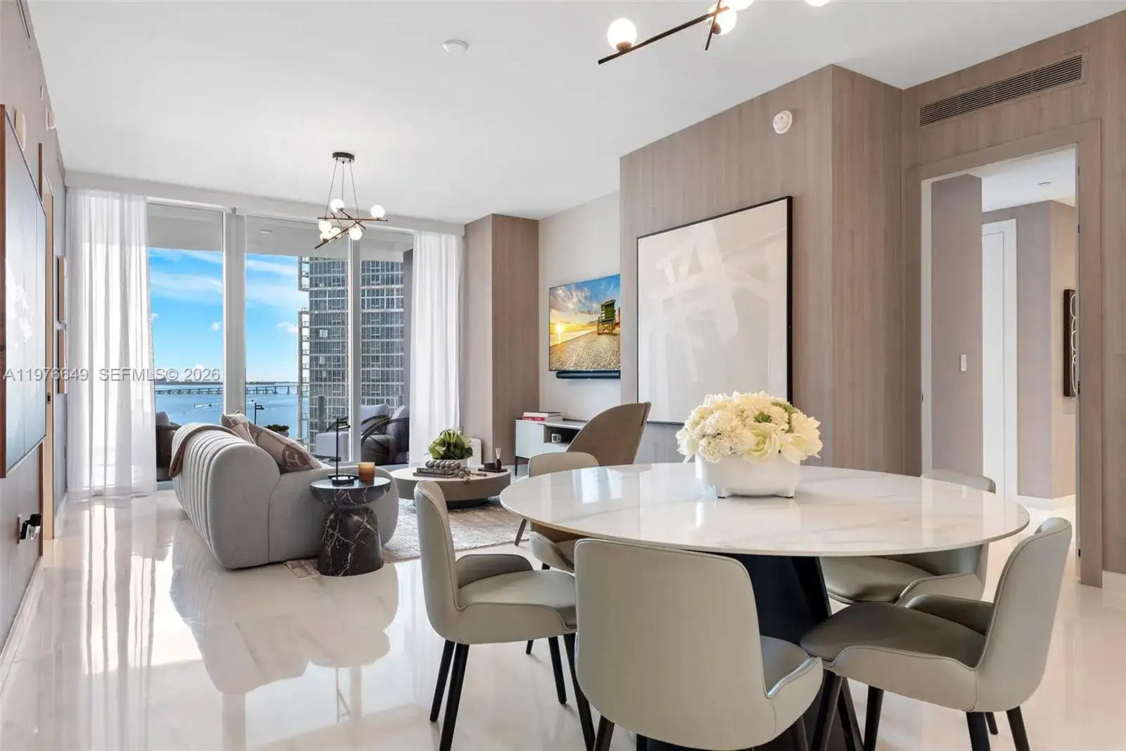 300 Biscayne Blvd Way # 1605, Miami FL 33131 photo 4