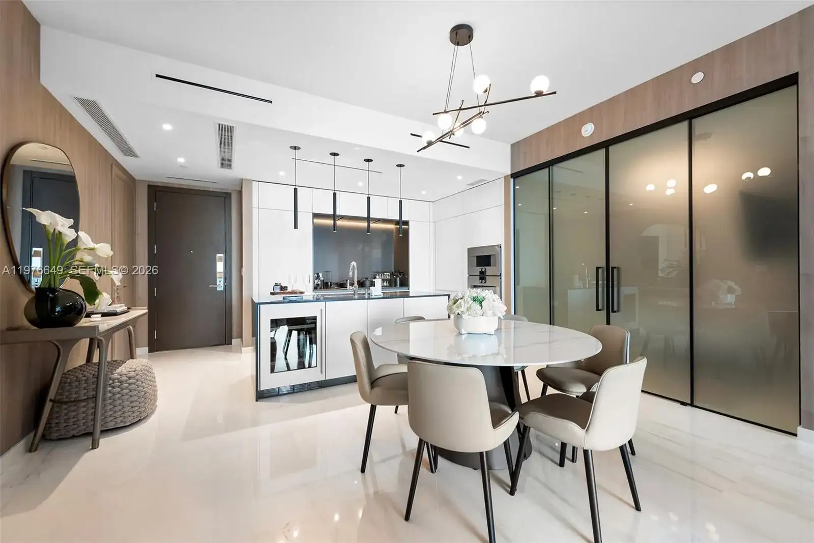 300 Biscayne Blvd Way # 1605, Miami FL 33131 photo 5