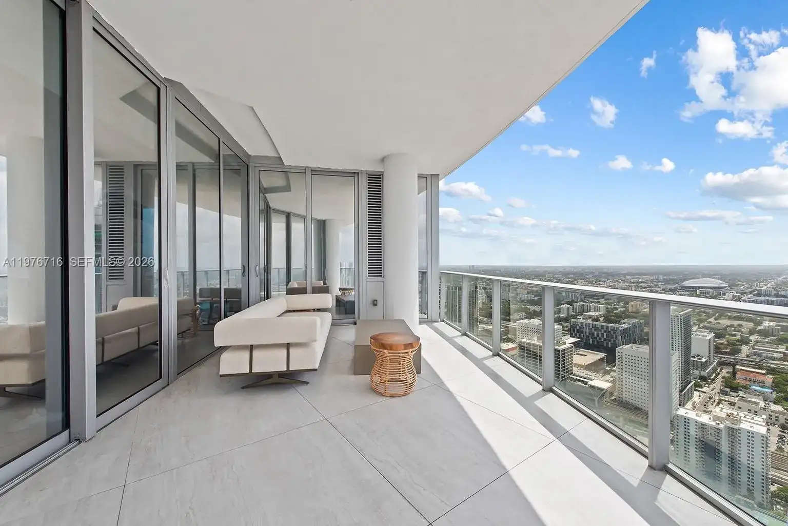 851 NE 1st Ave # 5402, Miami FL 33132 photo 4
