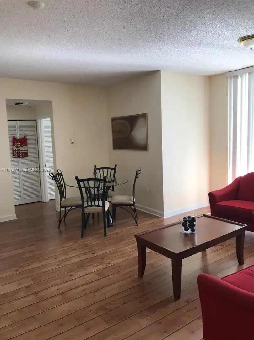 9755 NW 52nd St # 421, Doral FL 33178 photo 4
