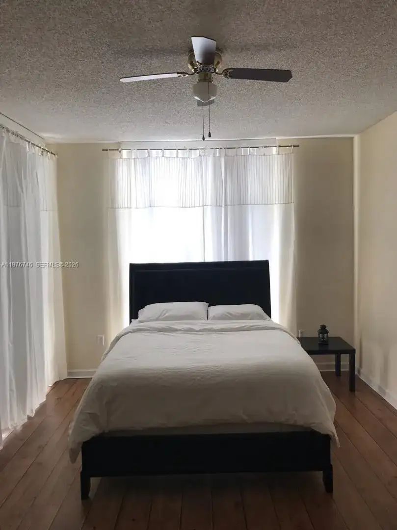 9755 NW 52nd St # 421, Doral FL 33178 photo 5