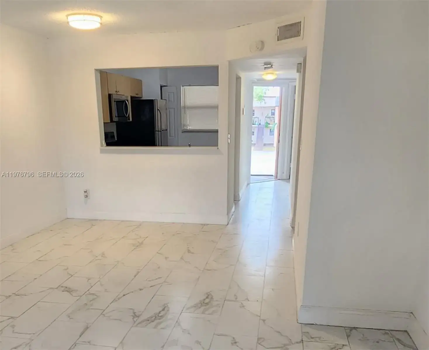 902 NE 209 St # 40, Miami FL 33179 photo 3
