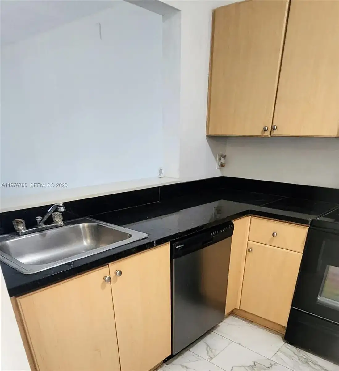 902 NE 209 St # 40, Miami FL 33179 photo 5