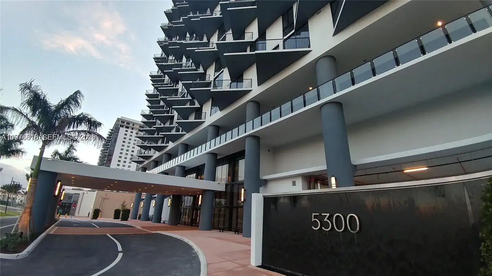 5300 PASEO BLVD # 1603, Doral FL 33166 photo 4