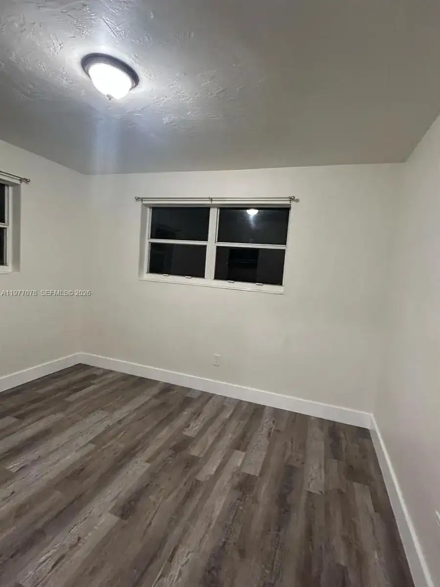 2929 NW 47th St # 2, Miami FL 33142 photo 4