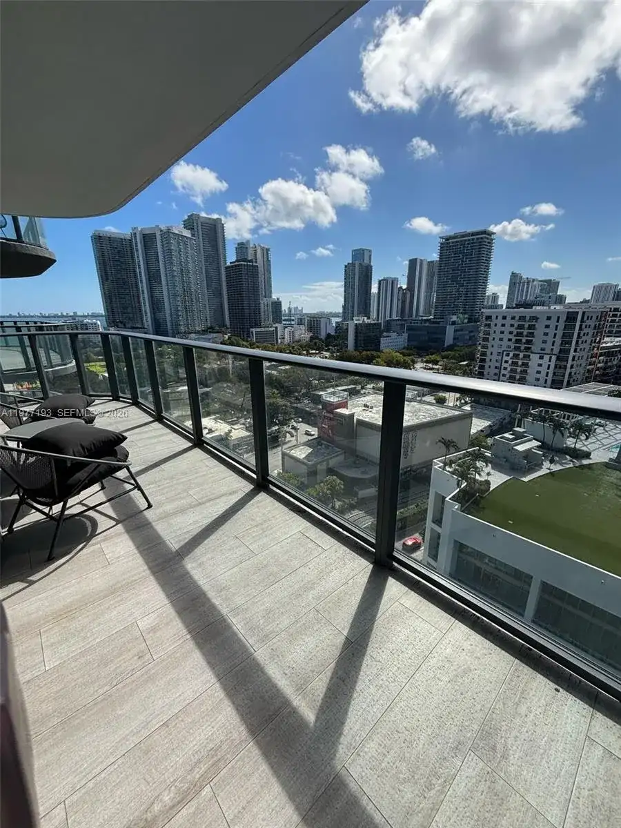121 NE 34th St # 1503, Miami FL 33137 photo 2