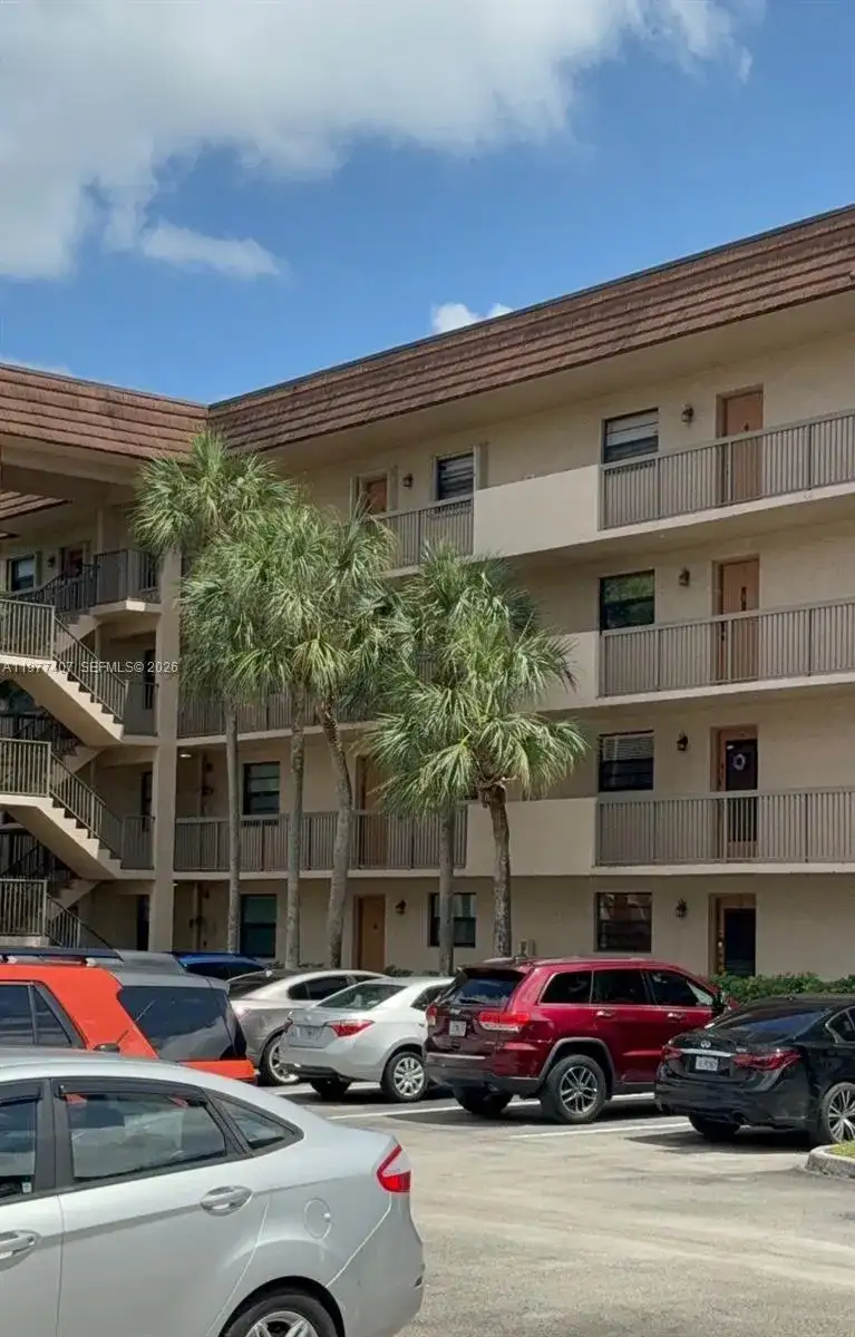 4940 E Sabal Palm Blvd # 203, Tamarac FL 33319 photo 2