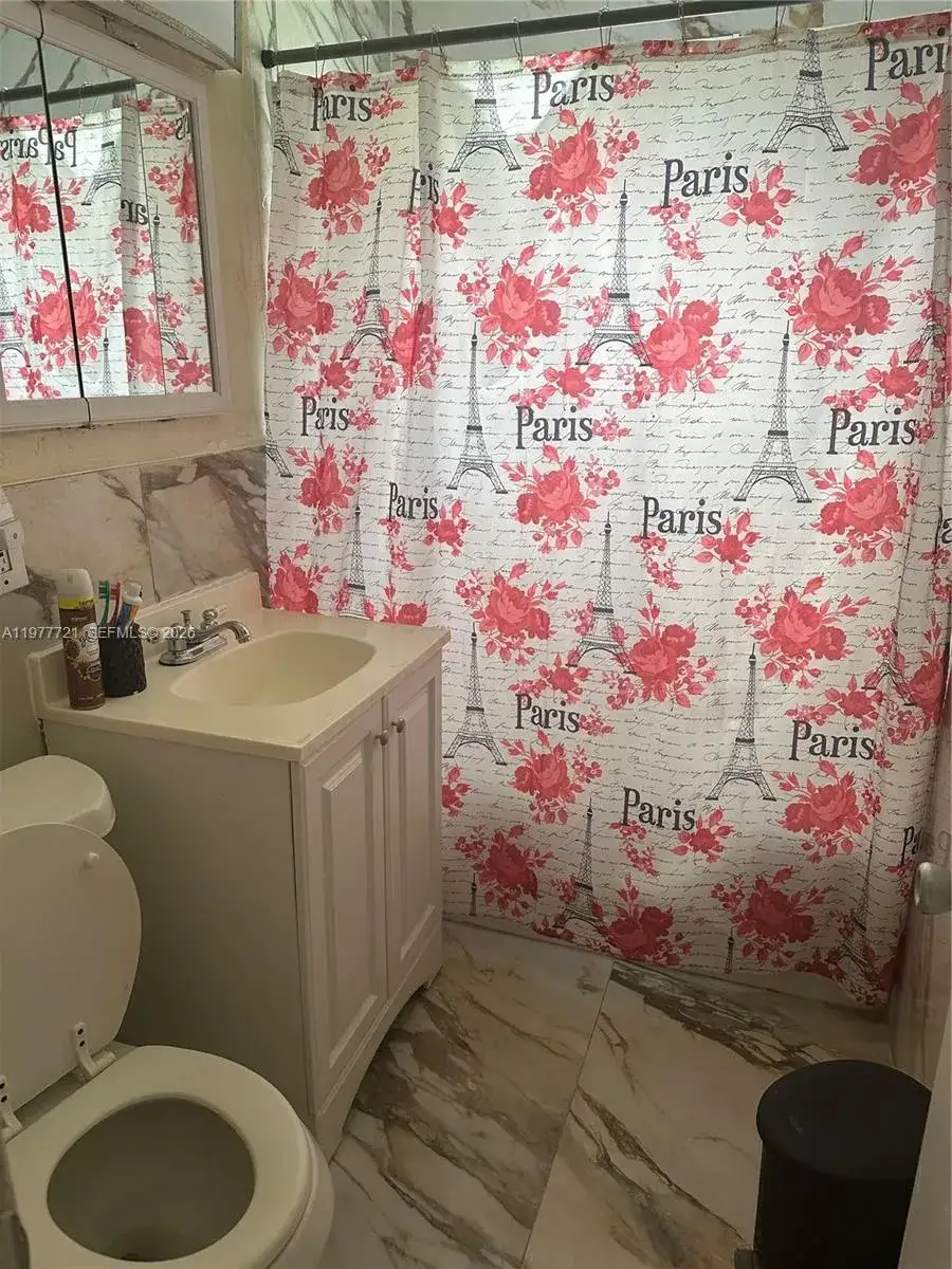10761 SW 221st St, Miami FL 33170 photo 4