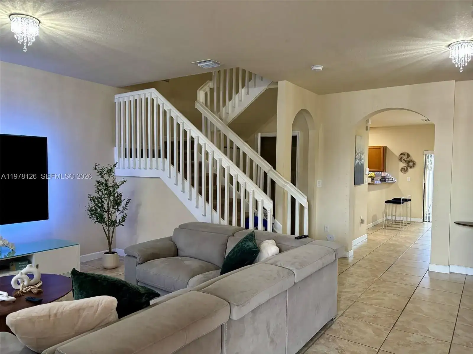 3544 W 88th Ter, Hialeah FL 33018 photo 4