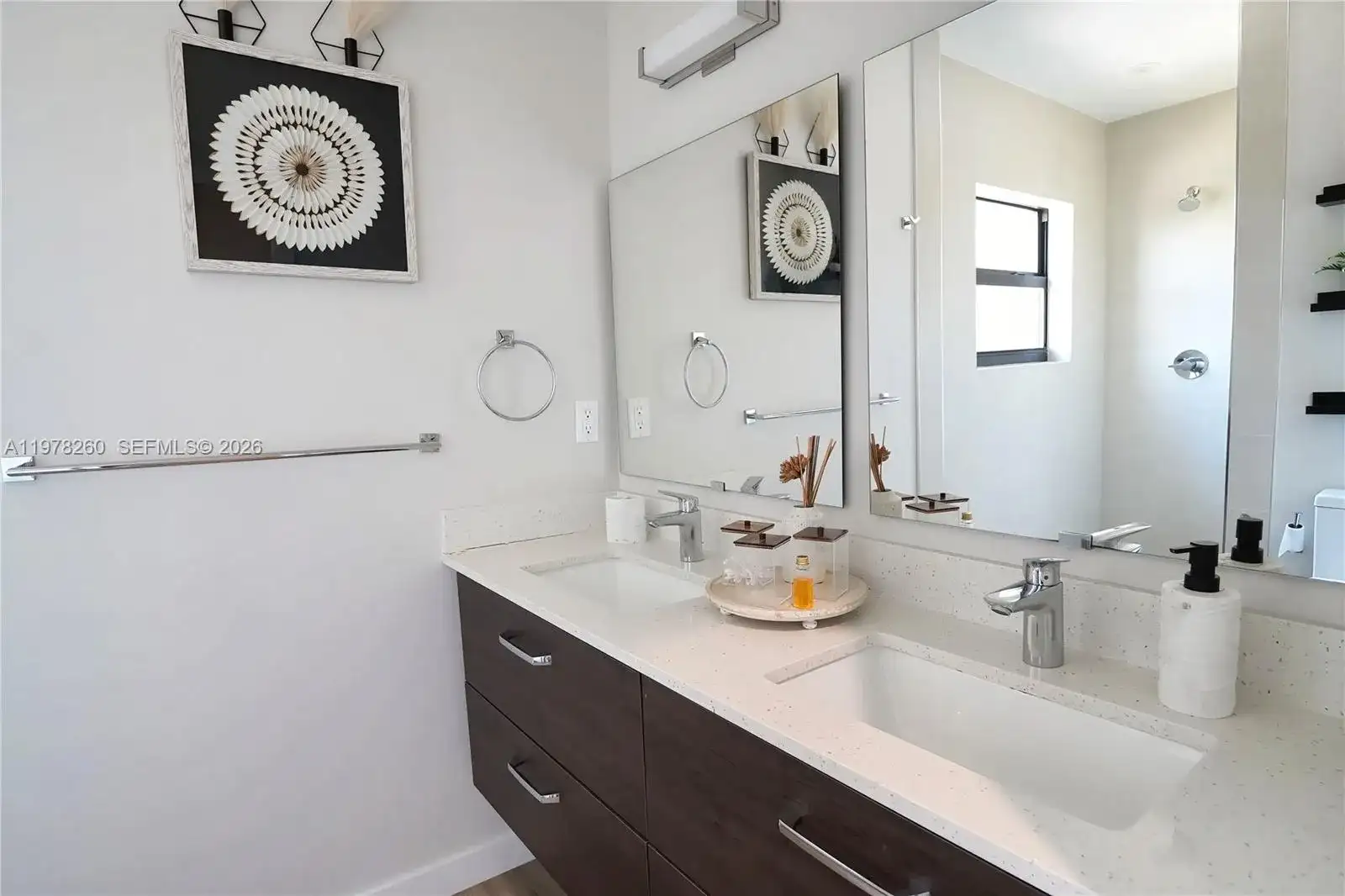 211 SE 4th St # 3, Hallandale Beach FL 33009 photo 5