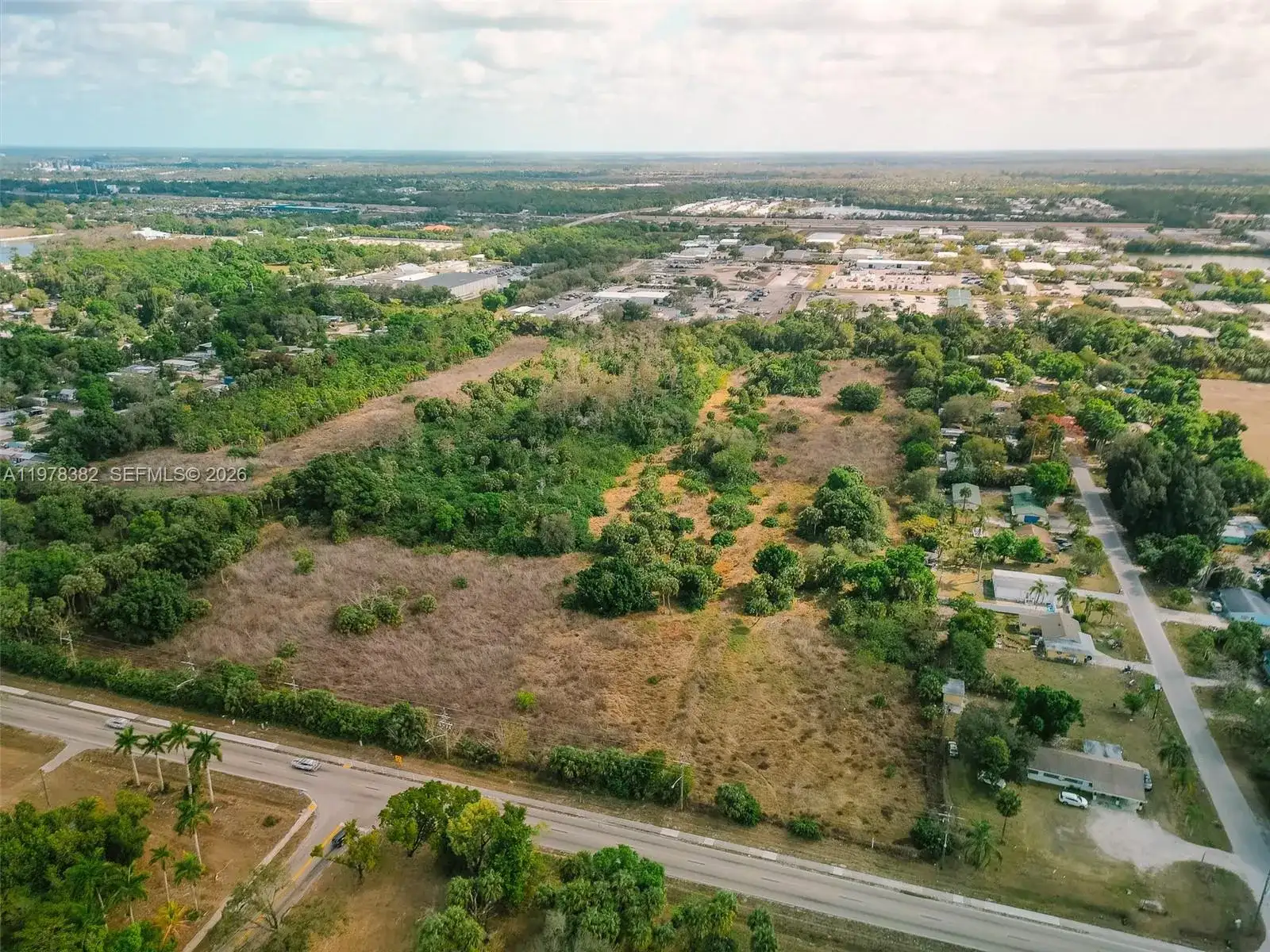 621 Ortiz Ave, Fort Myers FL 33905 photo 2