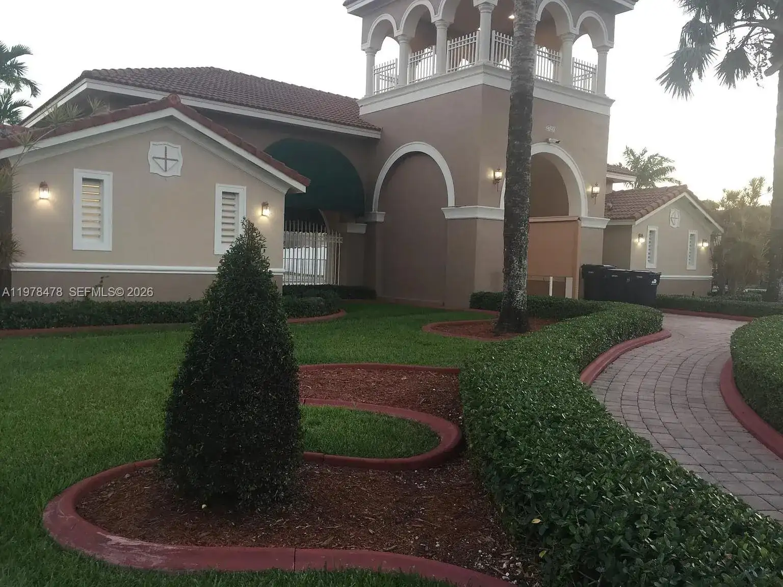 13849 SW 275th Ter, Homestead FL 33032 photo 2