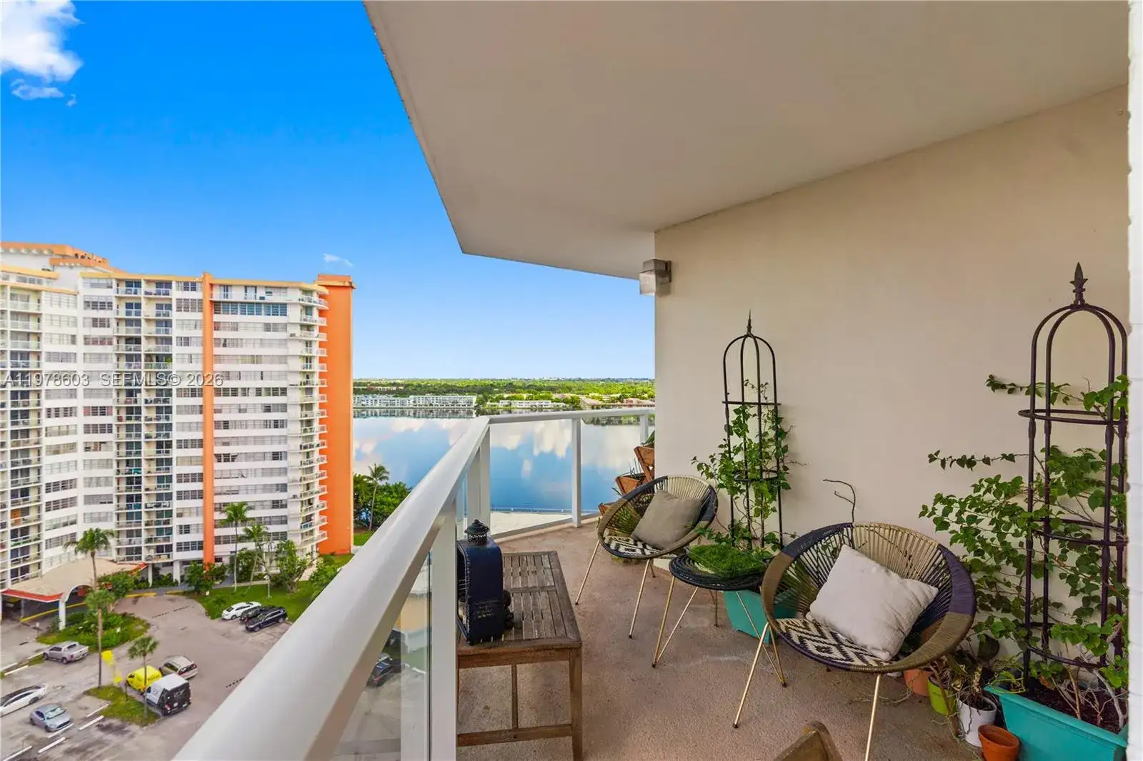 1351 NE Miami Gardens Dr # 1226E, Miami FL 33179 photo 4